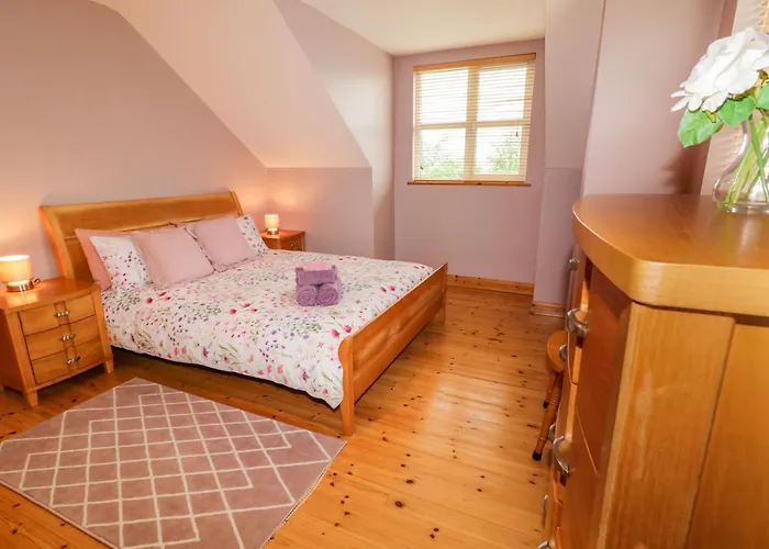 46 Dunalinn * Culdaff